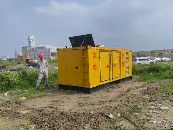 新邱200KW柴油发电机机组每小时的油耗量受哪些因素影响?